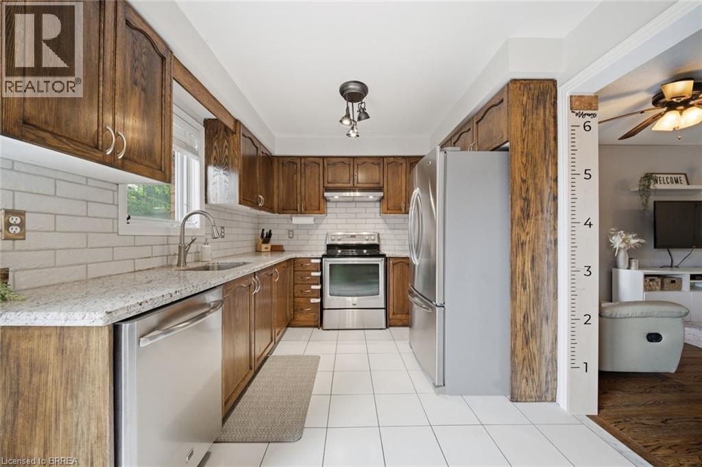 137 CHUDLEIGH Street - 18