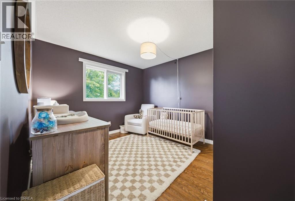 137 CHUDLEIGH Street - 25