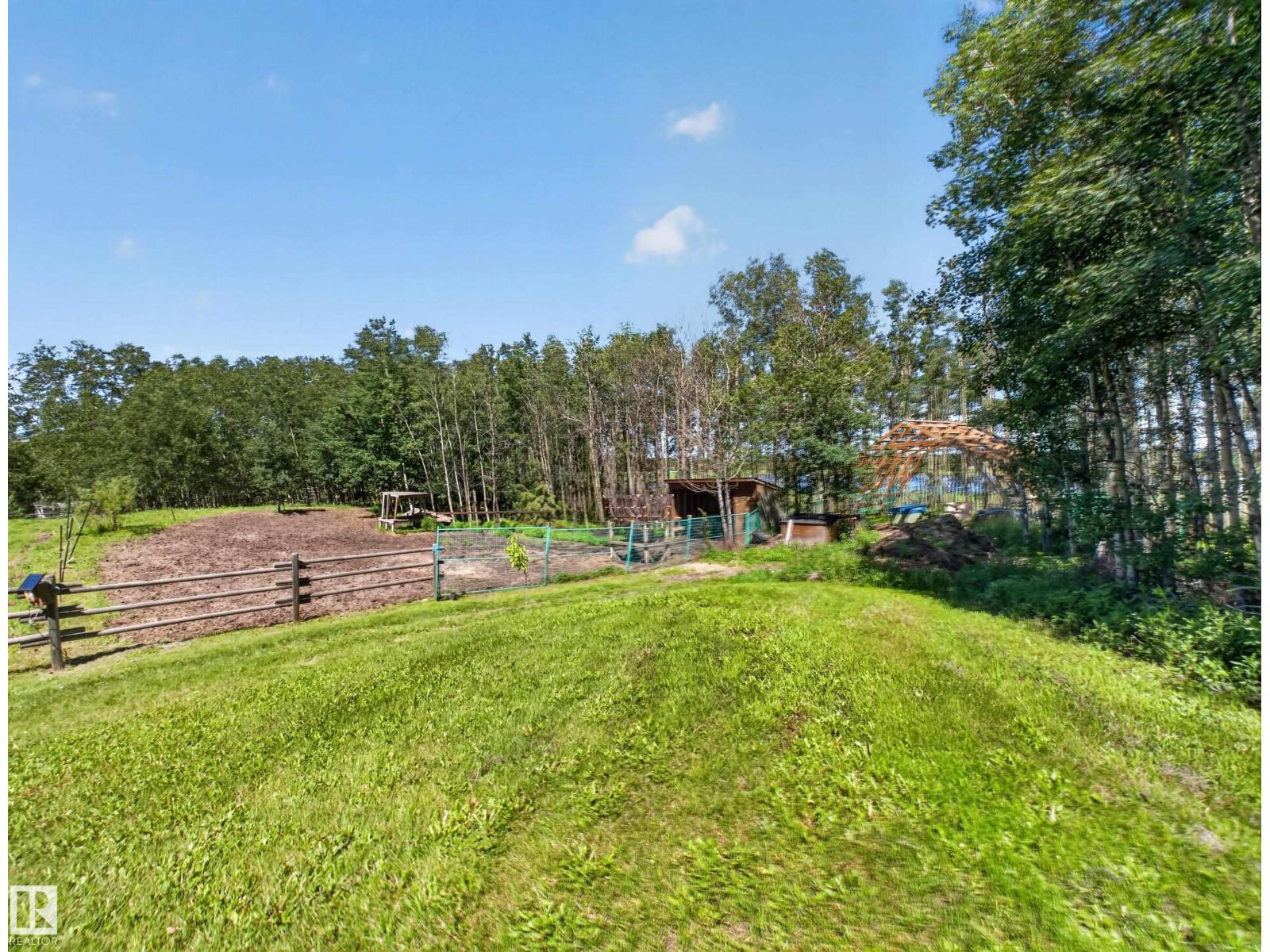 #229 52109 RGE ROAD 224 - 66