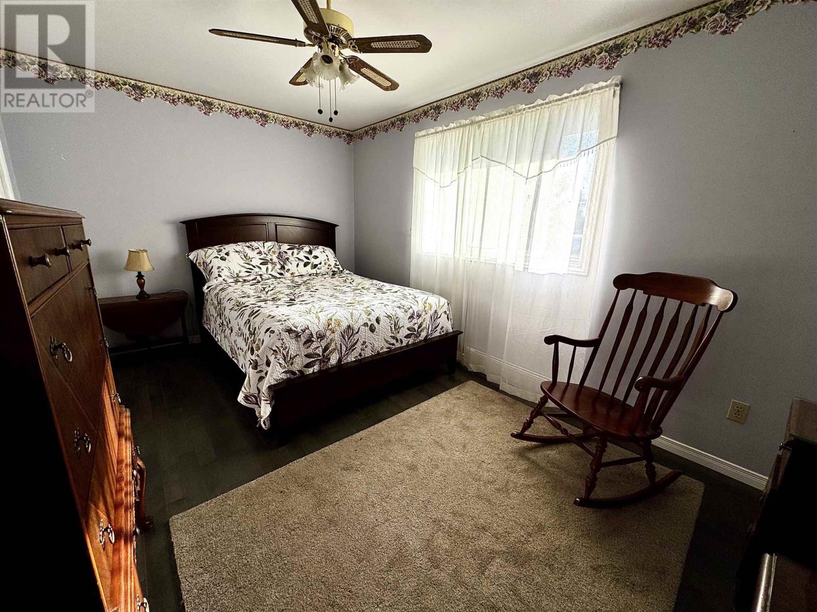 4 Silver Birch DR - 21
