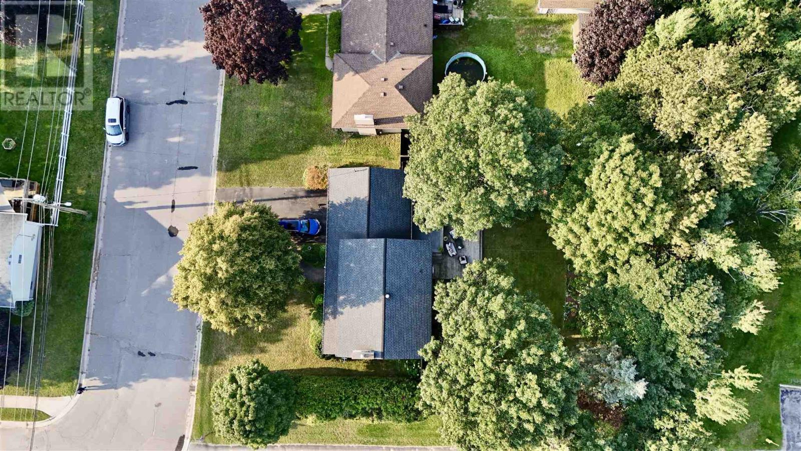 4 Silver Birch DR - 43