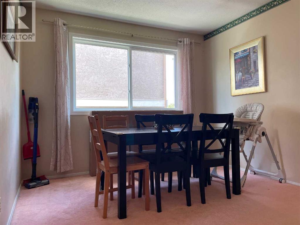 153 Bergen Crescent NW - 9