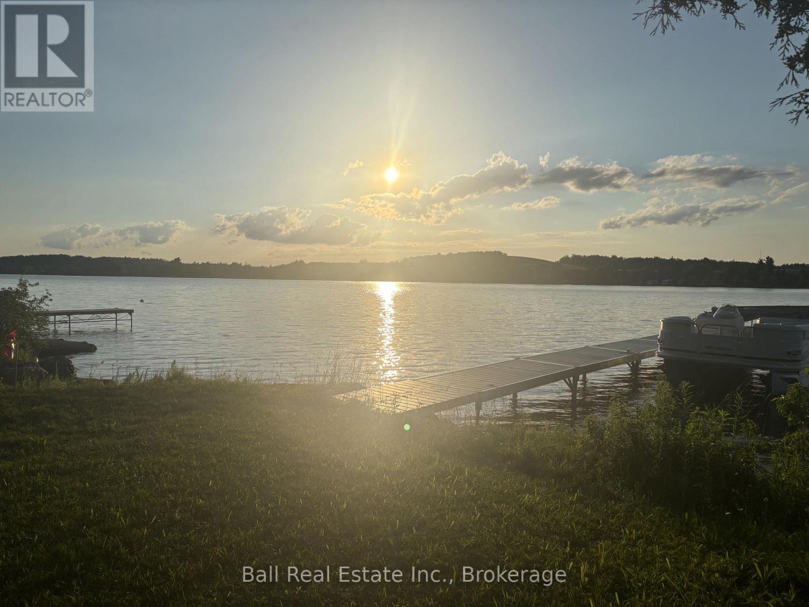 24 MAPLE RIDGE DRIVE - 44