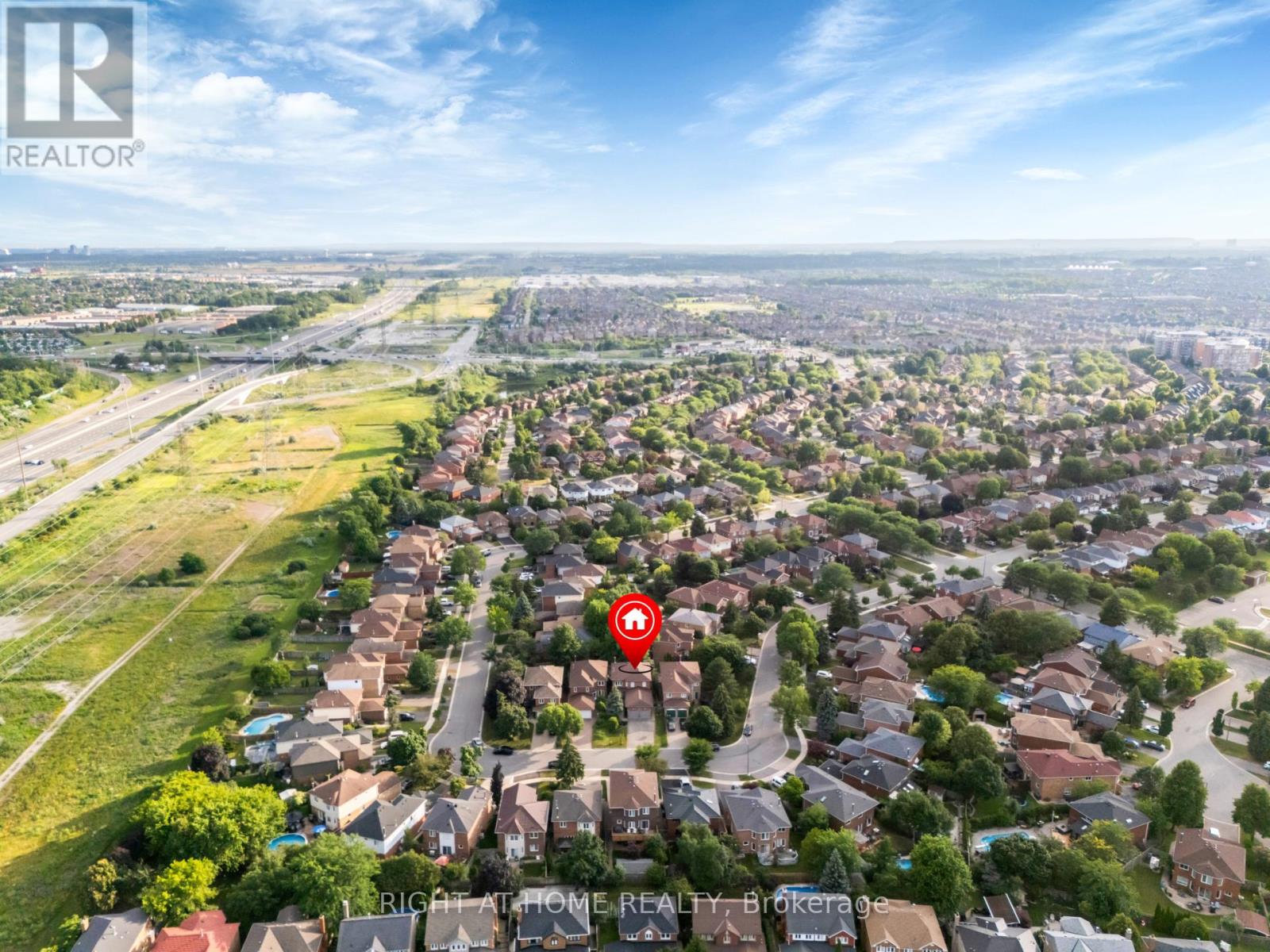 4345 ROMFIELD CRESCENT - 34