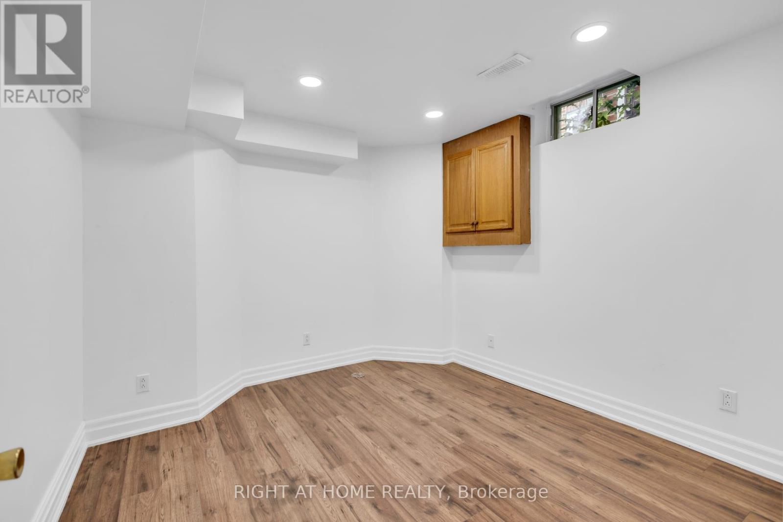 4345 ROMFIELD CRESCENT - 24