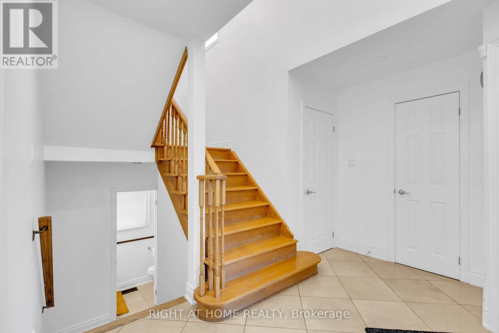4345 ROMFIELD CRESCENT - 10