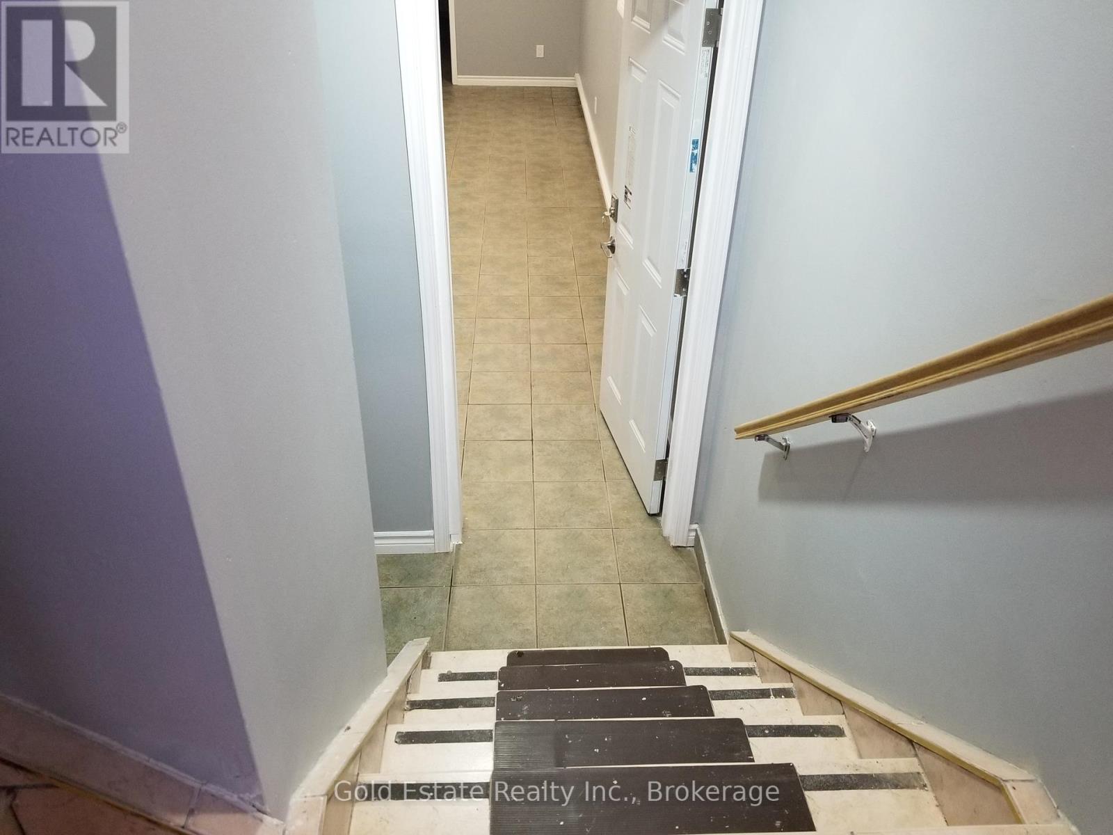 BSMT - 426 LANGLOIS AVENUE, Windsor — photo 2