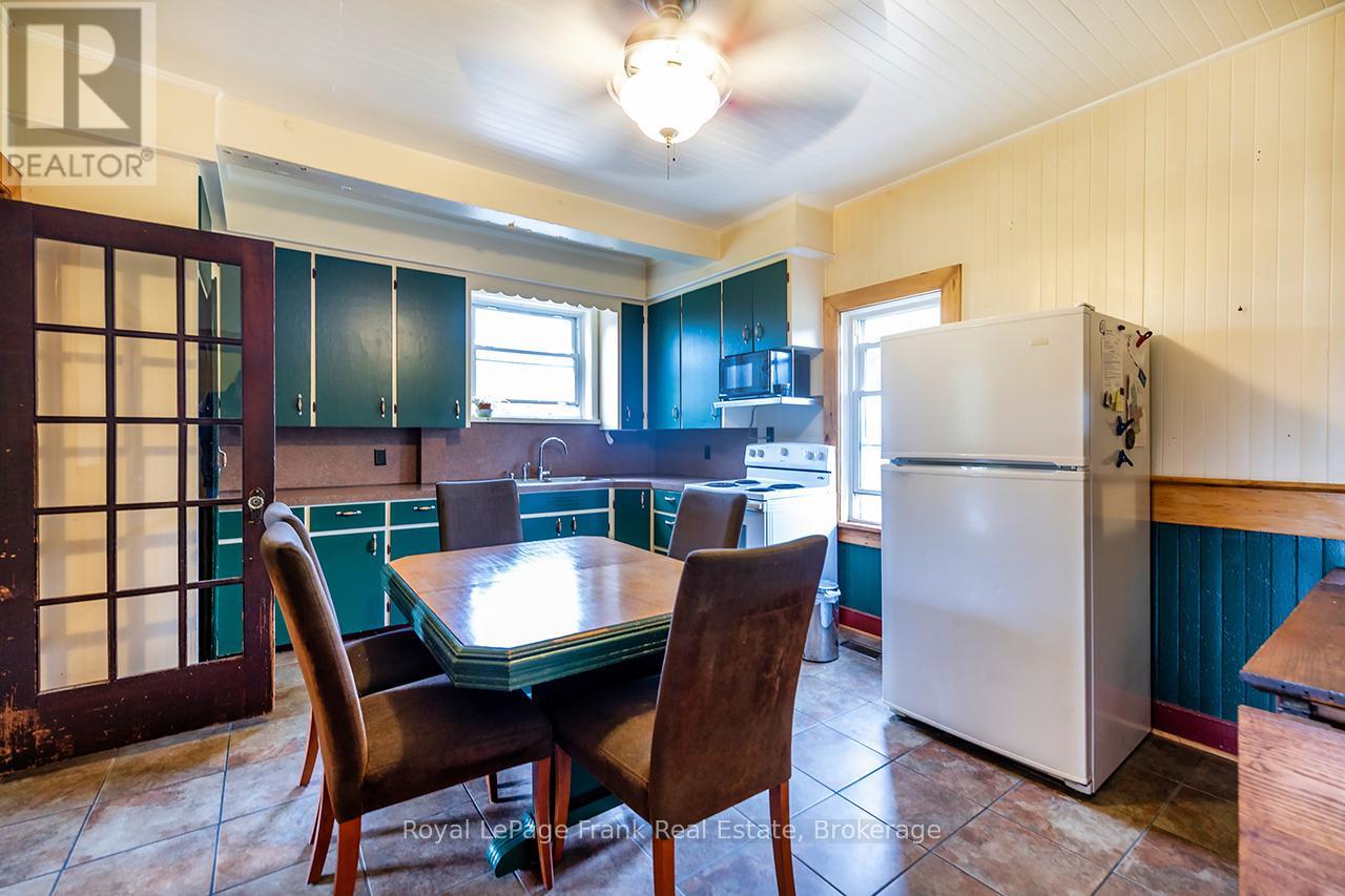 3 SUMMIT DRIVE - 13