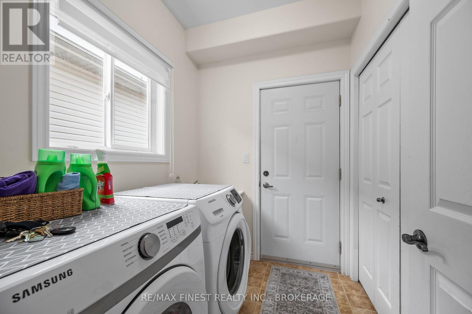 106 MACDOUGALL DRIVE - 13