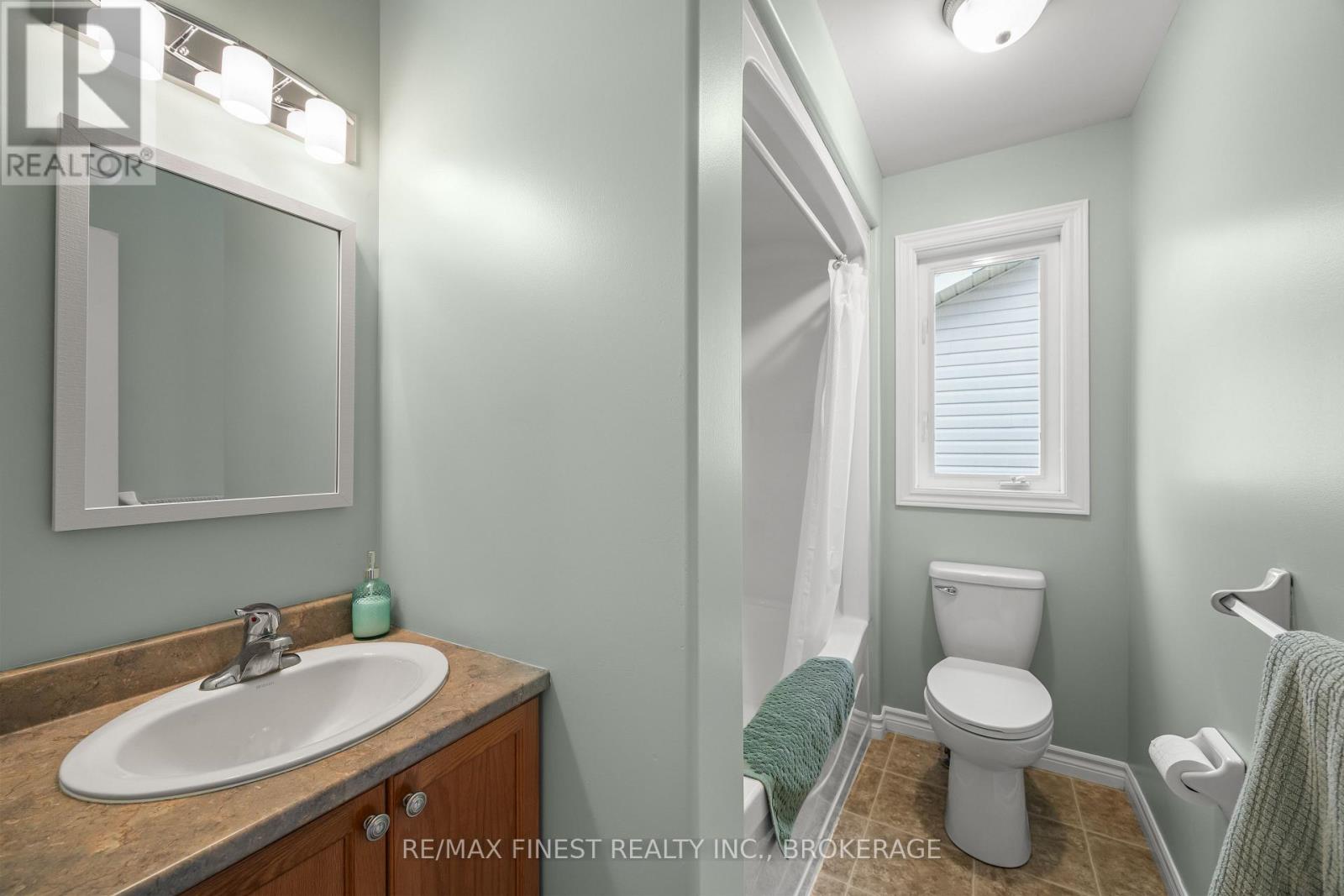 106 MACDOUGALL DRIVE - 20
