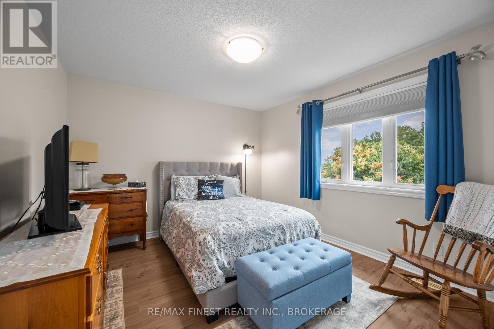 106 MACDOUGALL DRIVE - 21