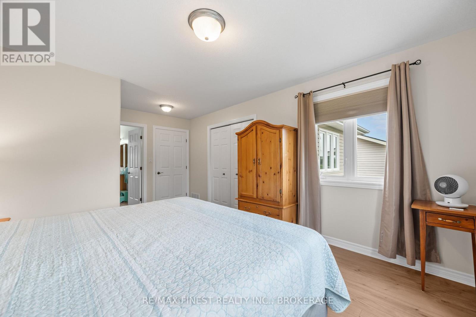 106 MACDOUGALL DRIVE - 24