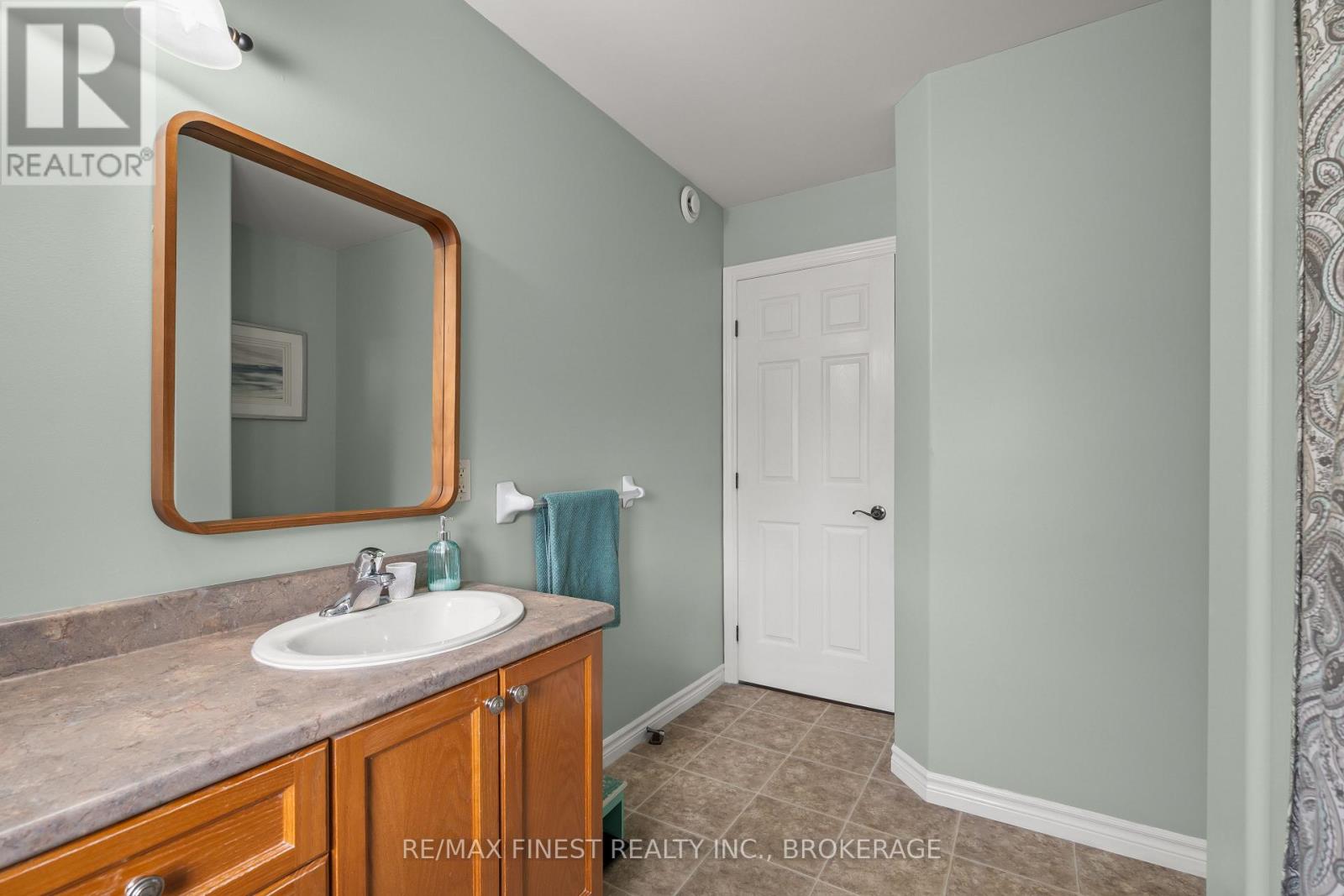106 MACDOUGALL DRIVE - 26