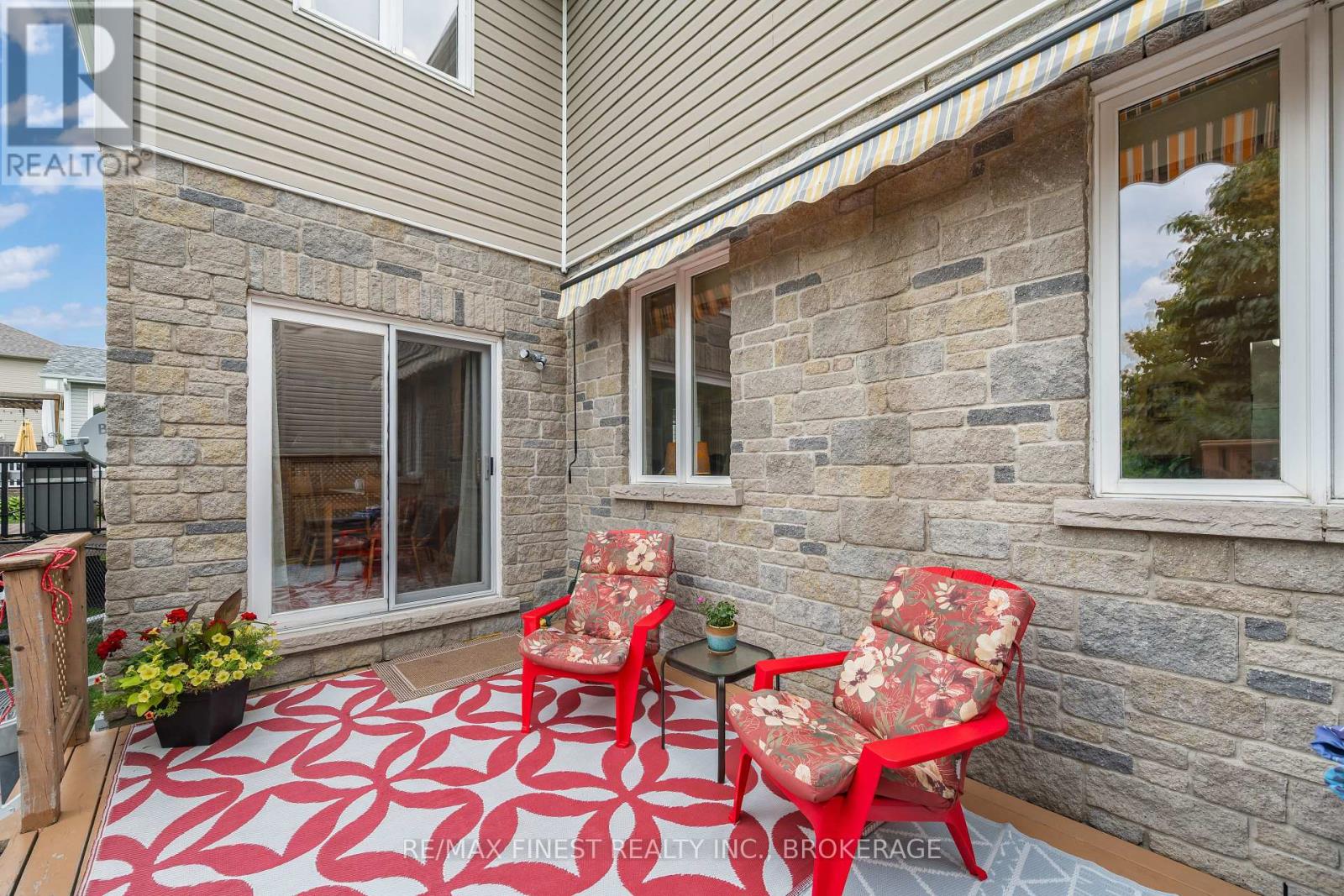 106 MACDOUGALL DRIVE - 28
