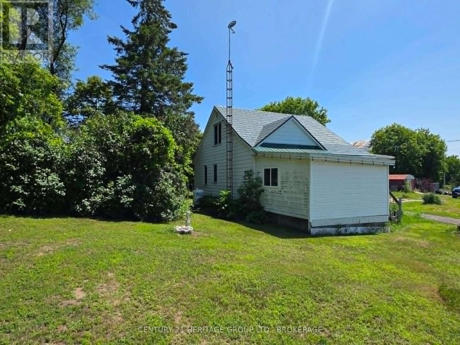705 HIGHWAY 32 HIGHWAY SW - Image 3