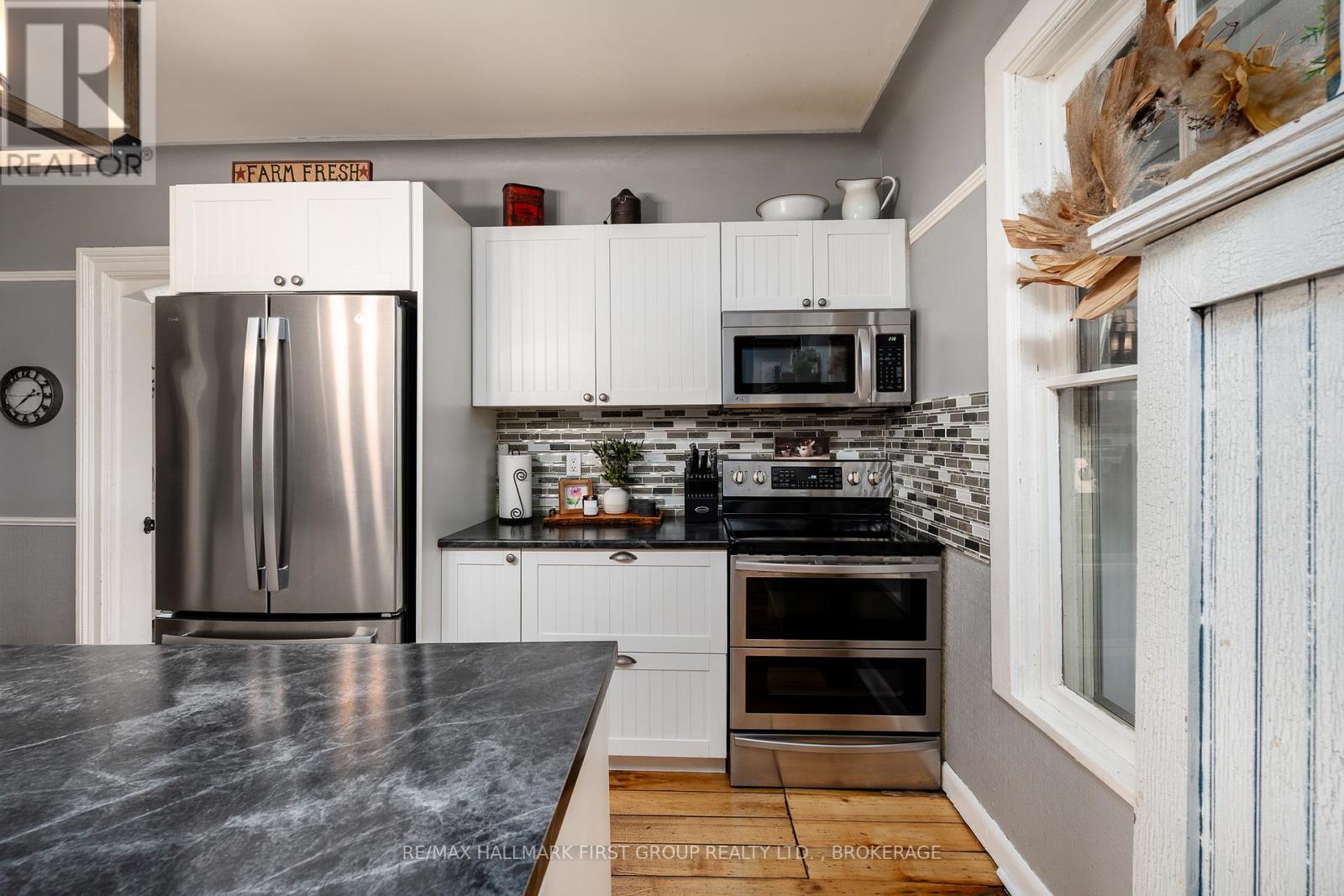 3215 BIG CREEK STREET - 9