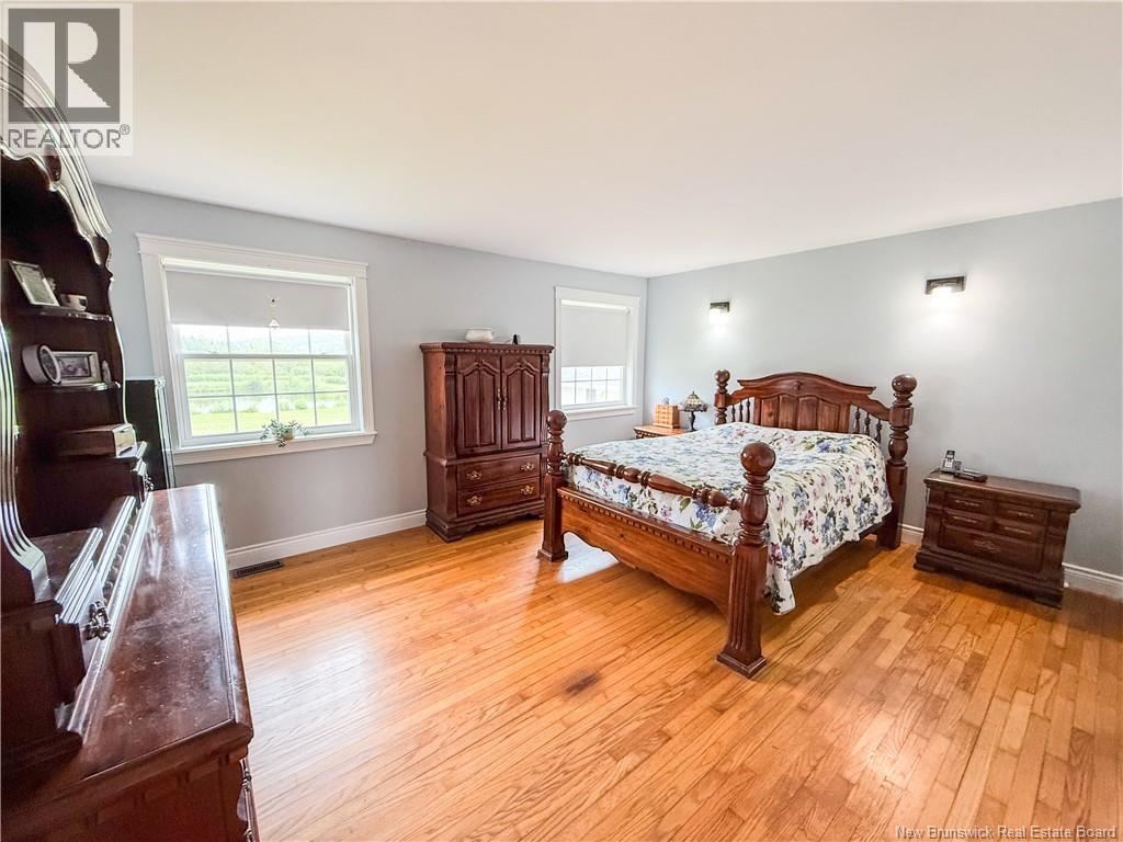 4 Salt Springs Road - Image 25