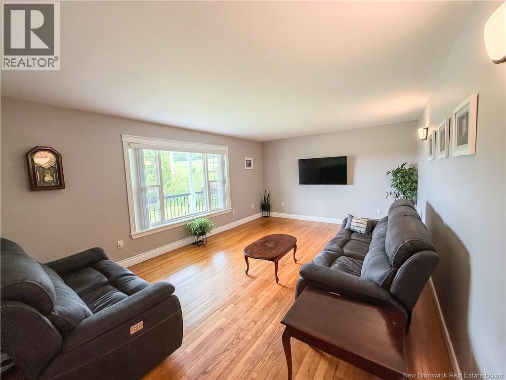 4 Salt Springs Road - Image 17