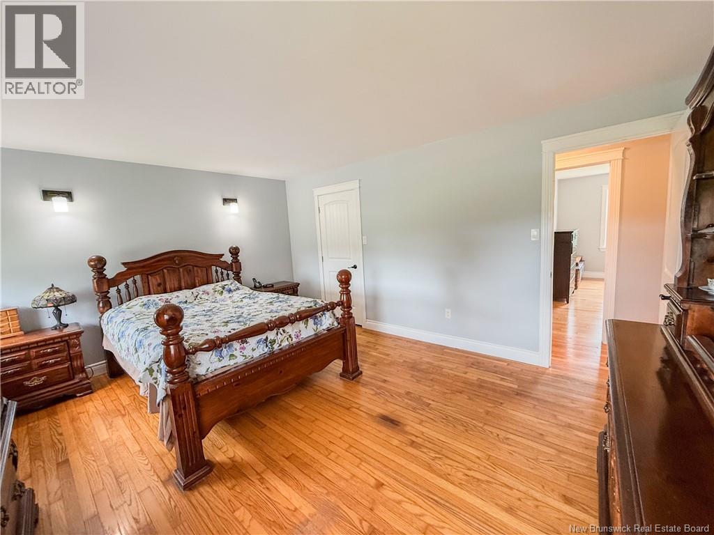 4 Salt Springs Road - Image 26