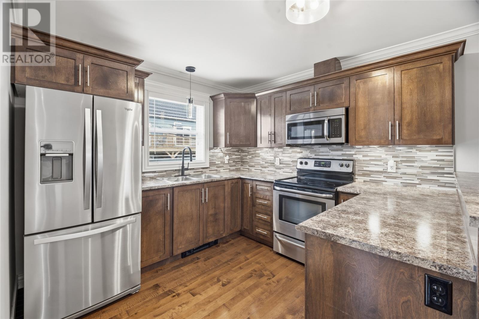 #3 9 Guernsey Place - Image 4