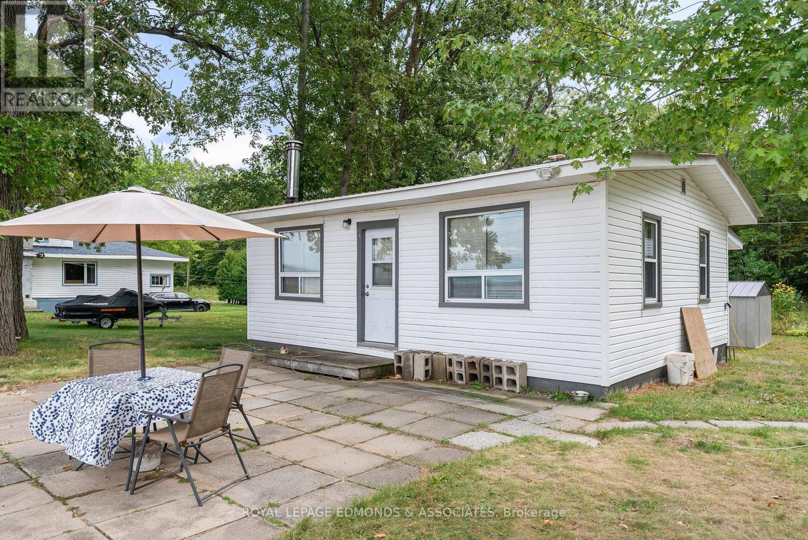 45 GREATVIEW TRAIL - 2