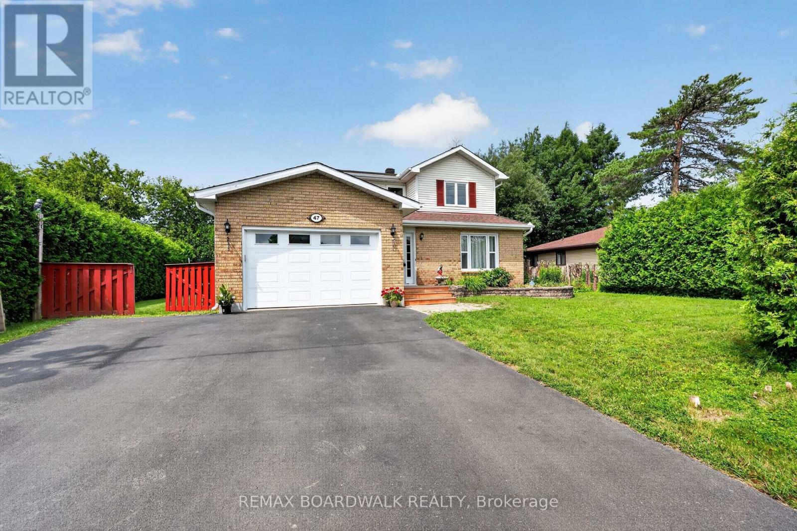 47 ISABELLE STREET - 2