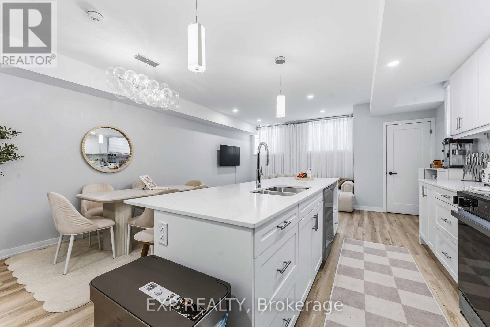 182 MURRAY STREET - 18