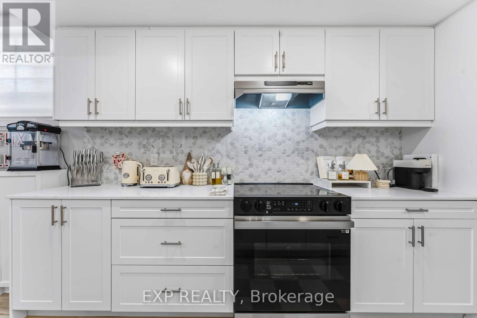 182 MURRAY STREET - 25