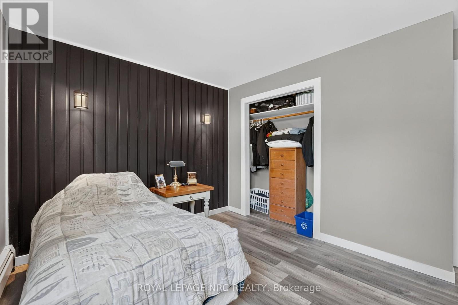 2944 PORTAGE TRAIL - 17