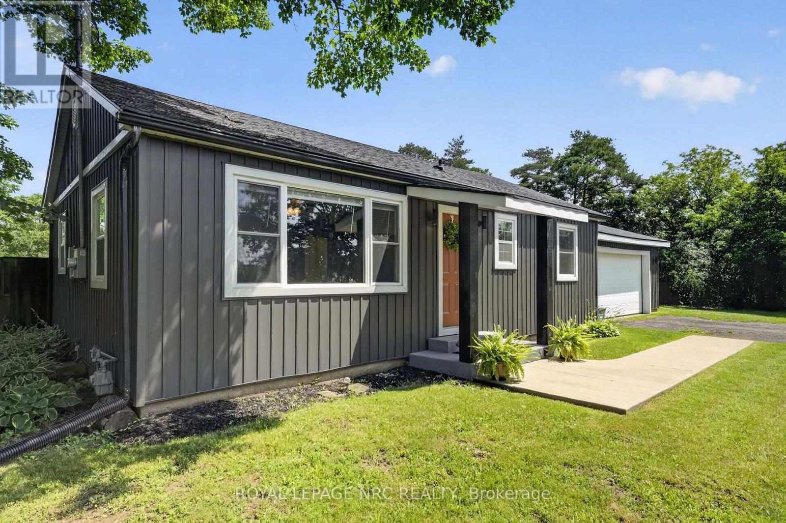 2944 PORTAGE TRAIL - 3