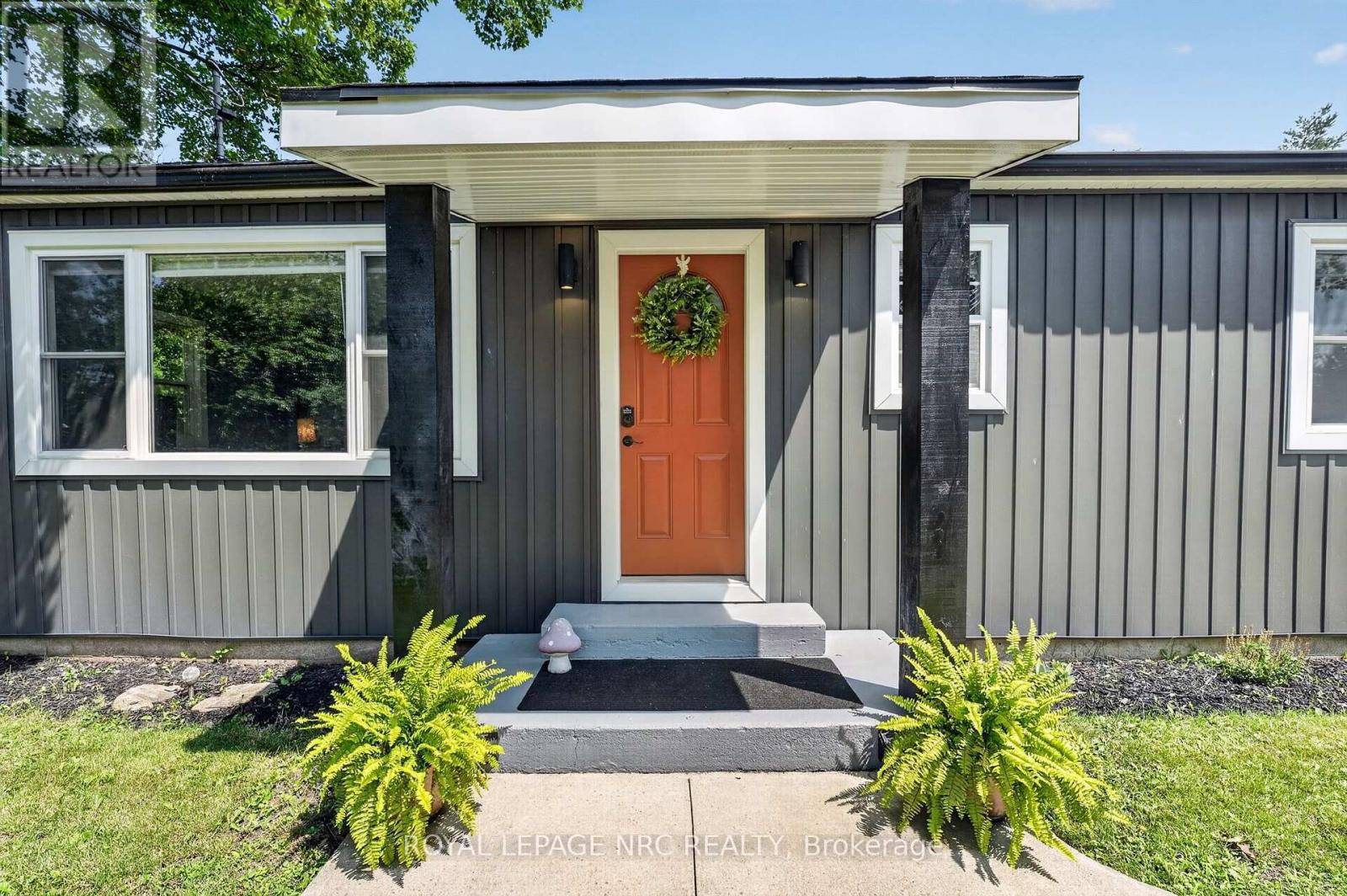 2944 PORTAGE TRAIL - 5