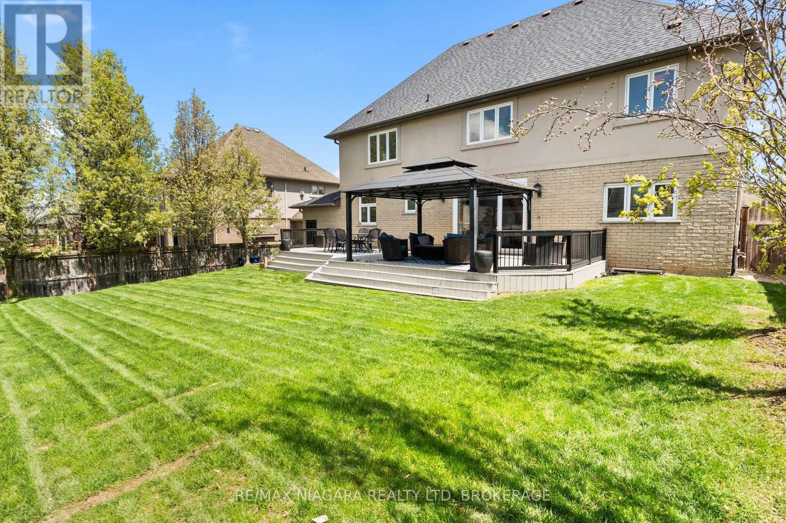 24 RED HAVEN DRIVE - 40