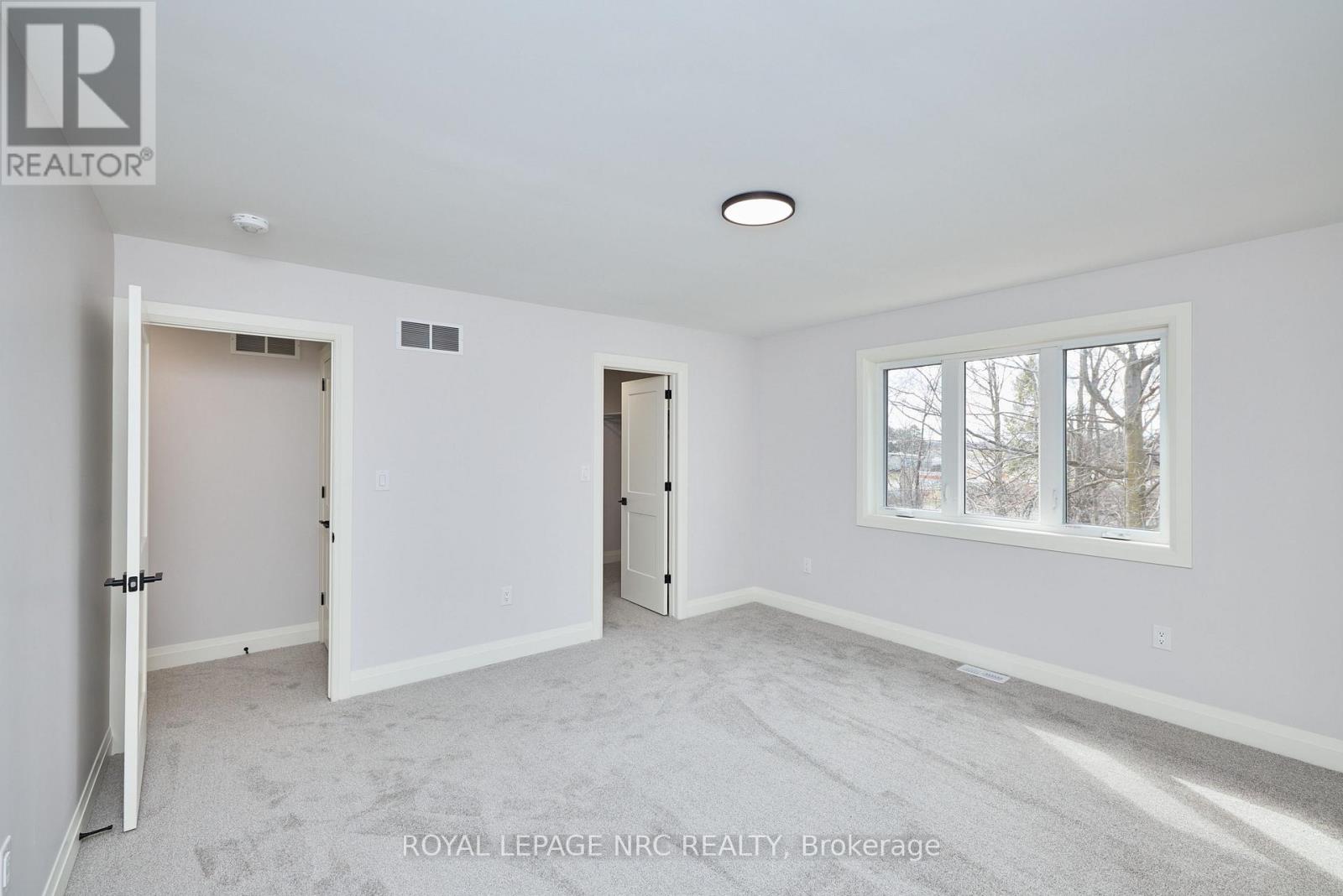 196 HODGKINS AVENUE - 17