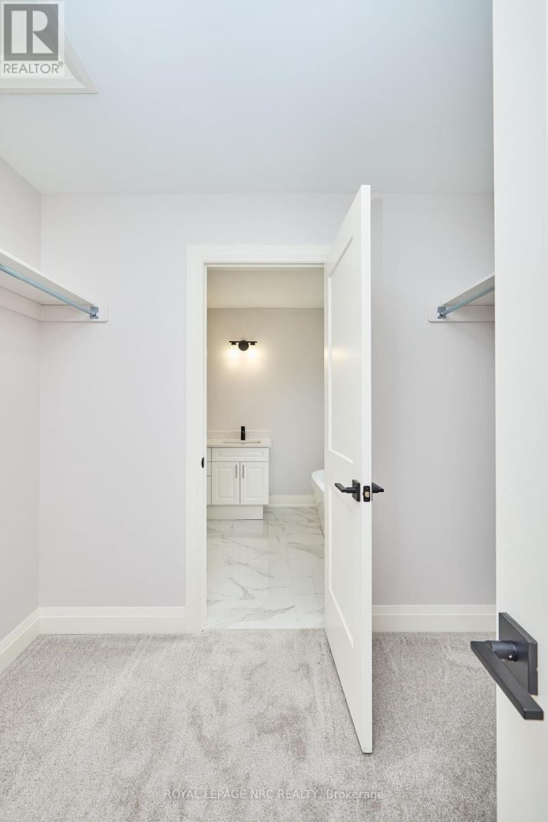 196 HODGKINS AVENUE - 18