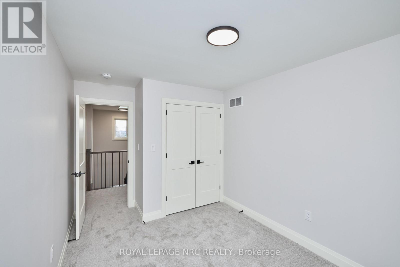 196 HODGKINS AVENUE - 29