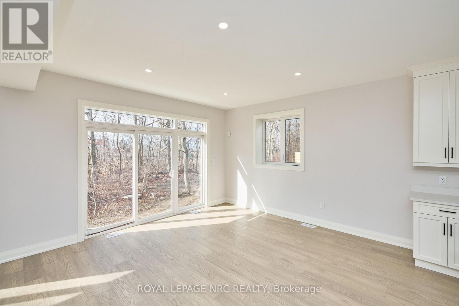 196 HODGKINS AVENUE - 9