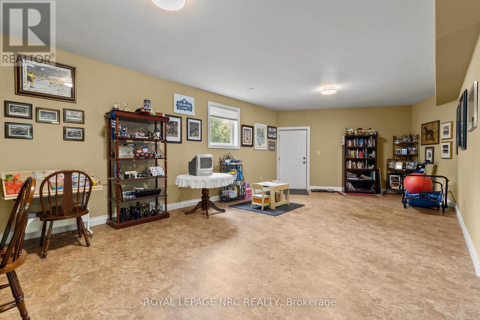3343 MILLER ROAD - 23