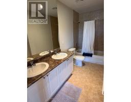 301 - 2 Brandy Lane Drive, Collingwood, ON L9Y0X4 Photo 11