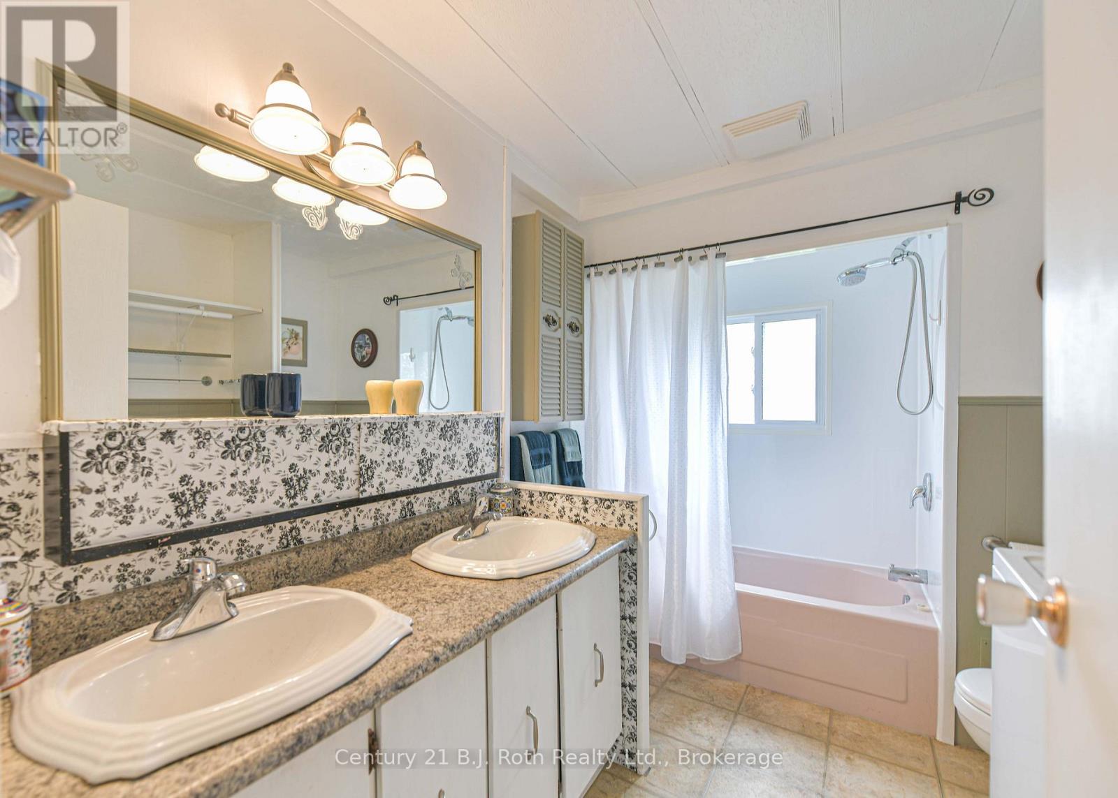 #LOT 209 580 WEST STREET S - 18