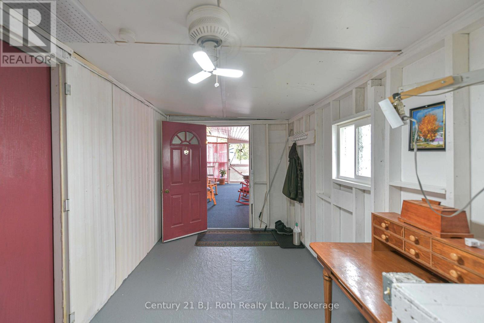 #LOT 209 580 WEST STREET S - 23