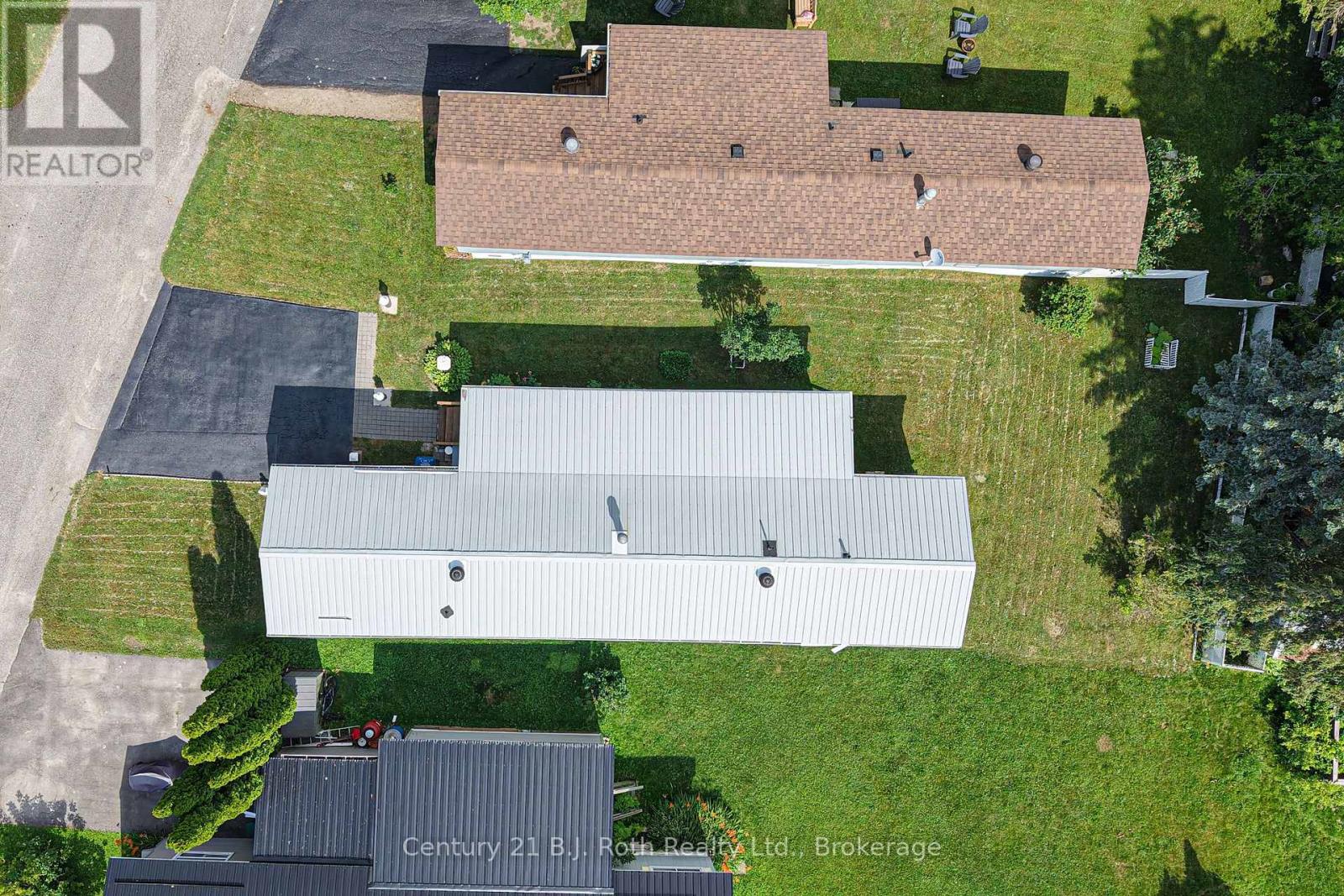 #LOT 209 580 WEST STREET S - 25