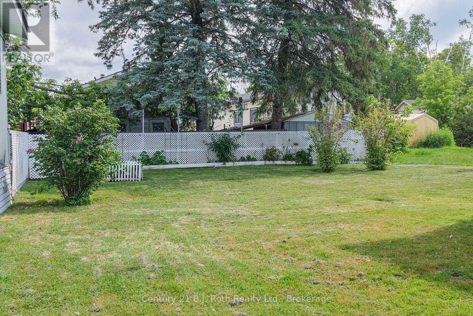 #LOT 209 580 WEST STREET S - 26
