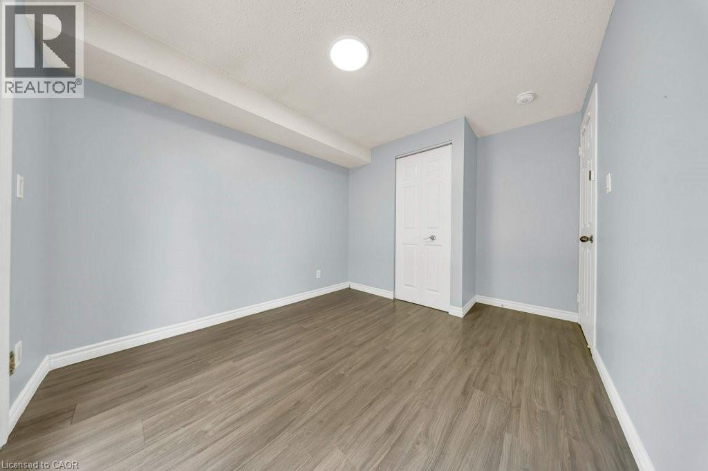 959 LANGS Circle - 17