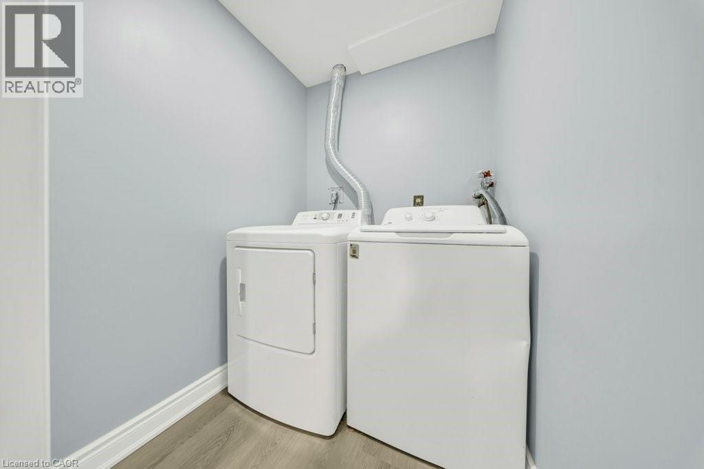 959 LANGS Circle - 34