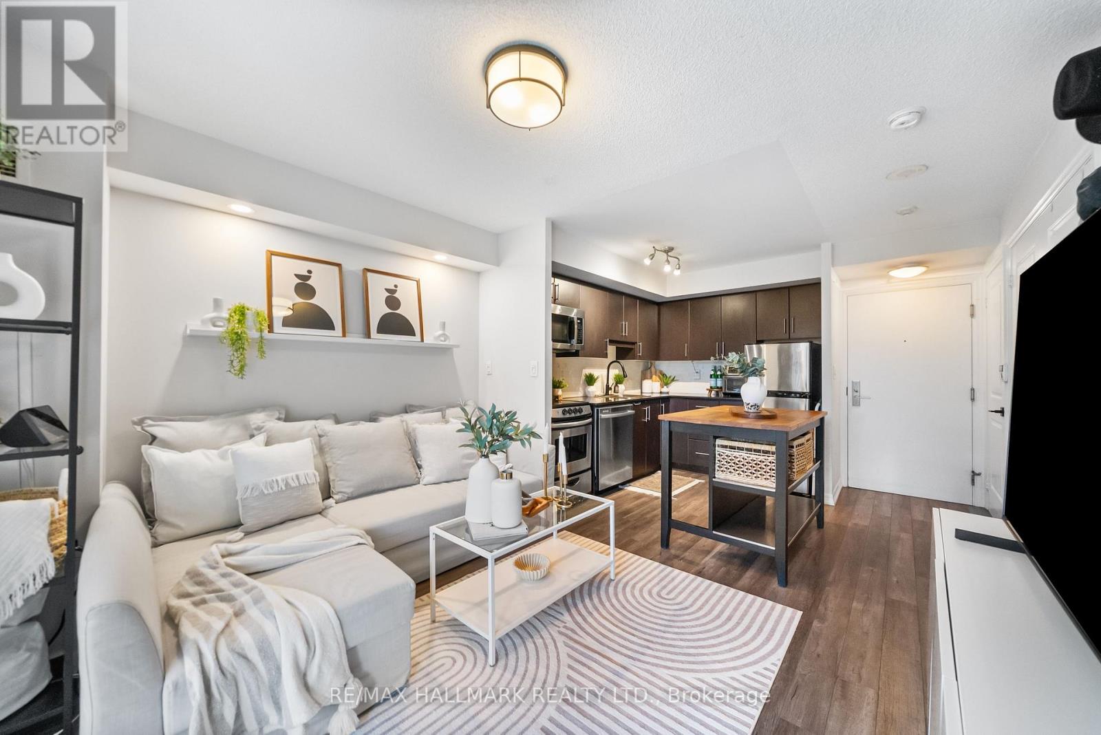 #122 2035 SHEPPARD AVENUE E - 14