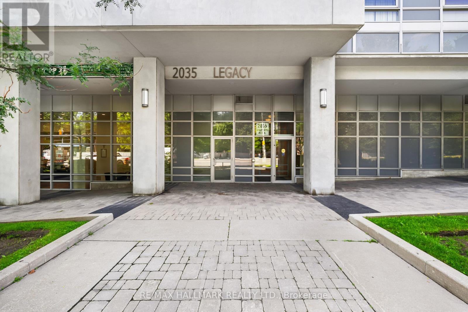 #122 2035 SHEPPARD AVENUE E - 3