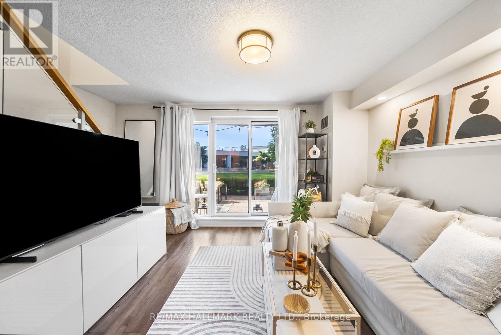 #122 2035 SHEPPARD AVENUE E - 9