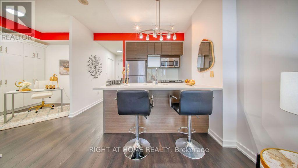 #1808 62 FOREST MANOR ROAD - 13