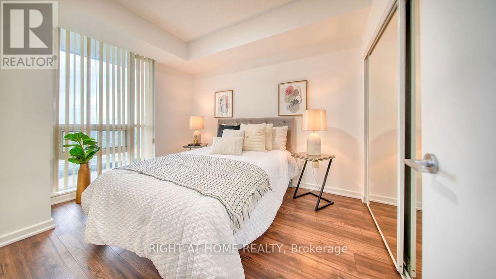 #1808 62 FOREST MANOR ROAD - 32