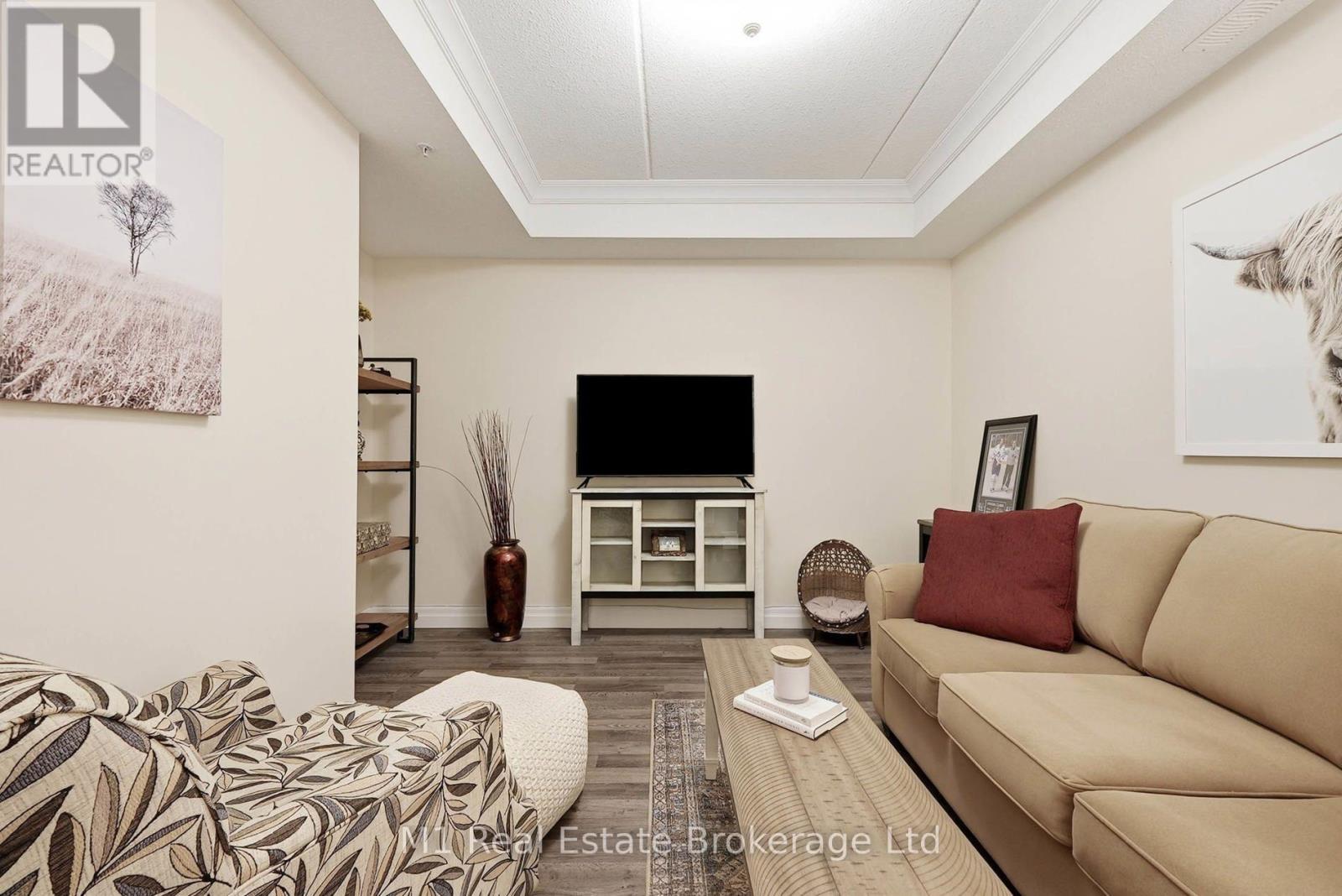#206 23 STUMPF STREET - 6